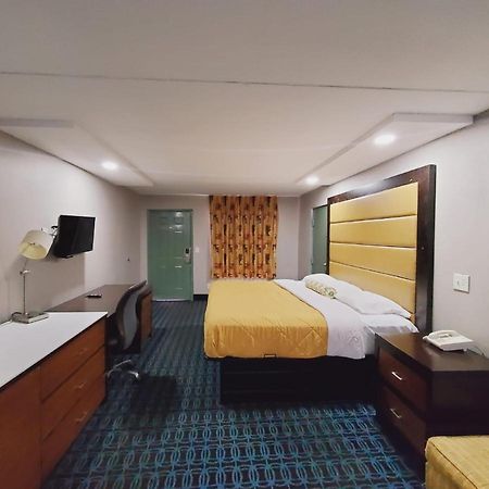 Scottish Inns & Suites Springdale Luaran gambar