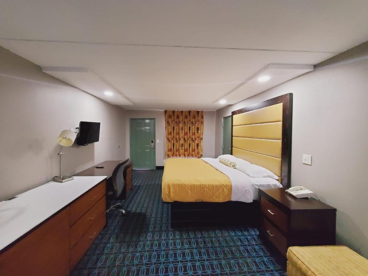 Scottish Inns & Suites Springdale Luaran gambar